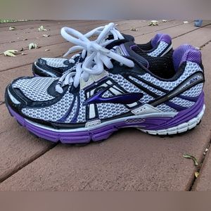 Brooks GTS 12 Shoe size 7